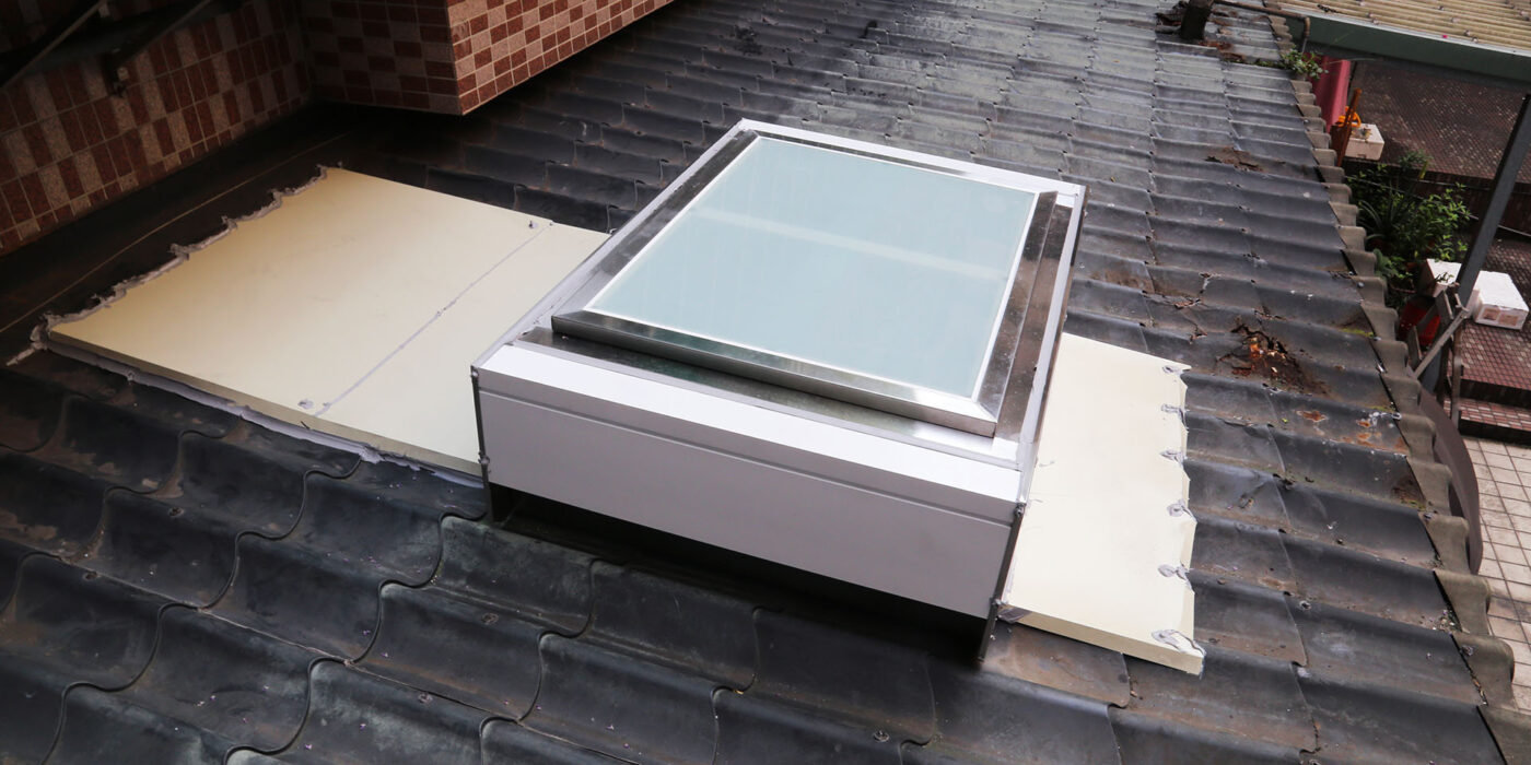 chống thấm giếng trời mái tôn
