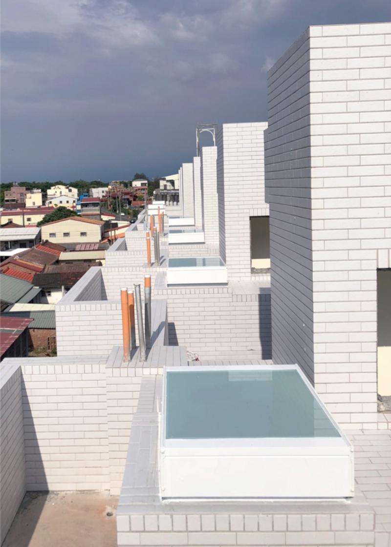 bảo trì giếng trời 